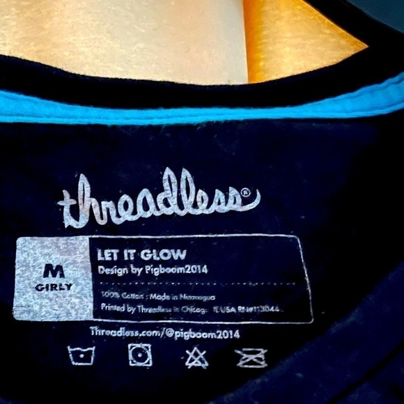 𝅺rocket and Groot - Let it glow by threadless - Picture 2 of 2